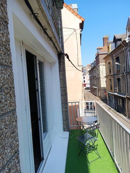Character Family Apartment Dieppe Buitenkant foto